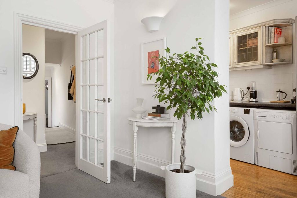 Property photo 3 of 11 Living Room To Kitchen