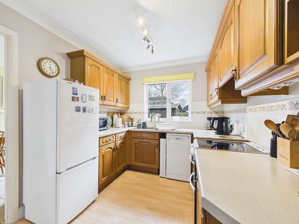 Property photo 3 of 20 Cam04018G0-Pr0435-Still016