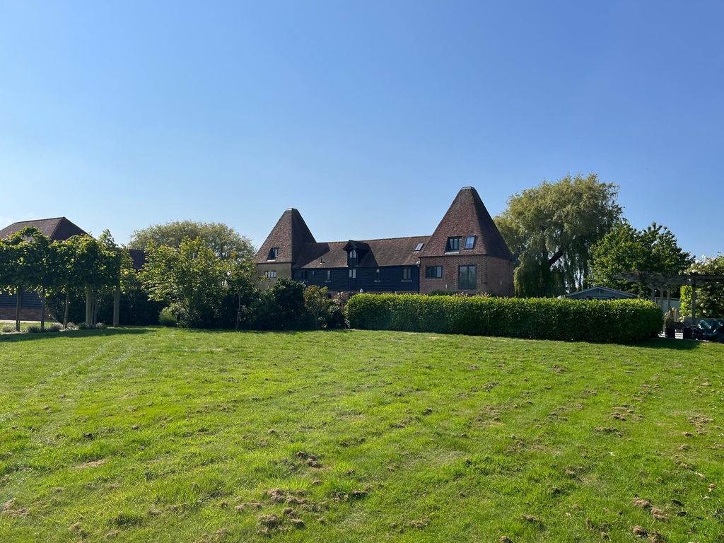 Property photo 2 of 37 Picture 2