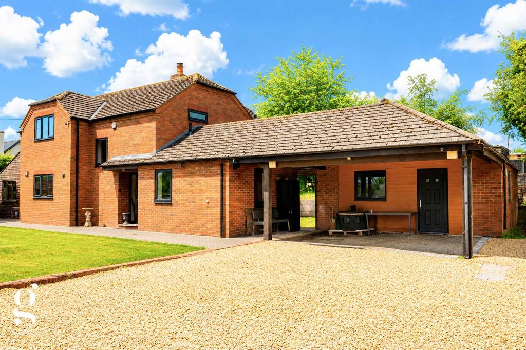 Property photo 1 of 30