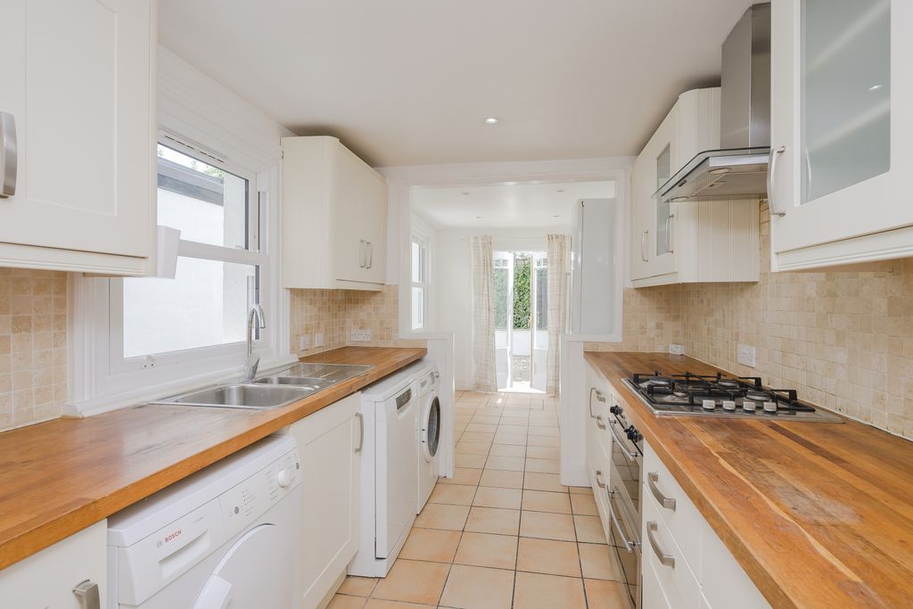 Property photo 3 of 14 Picture No. 06