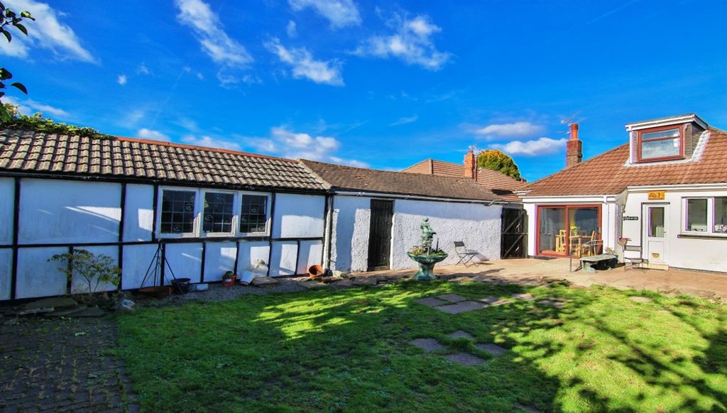 Property photo 2 of 5