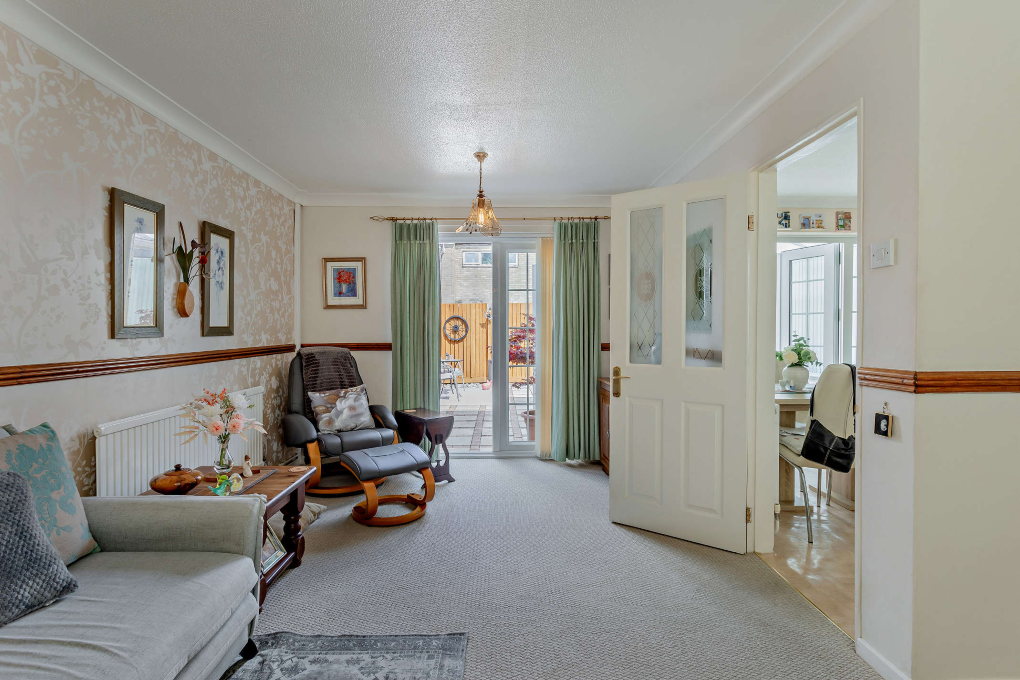 Property photo 2 of 12