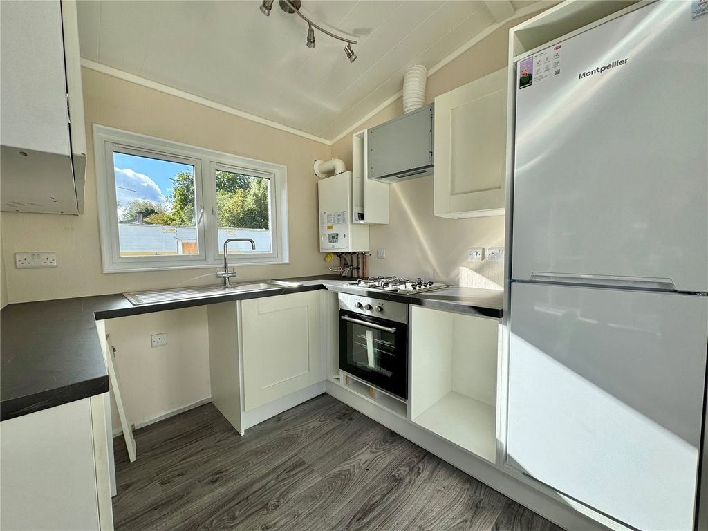 Property photo 3 of 9 Picture No. 04