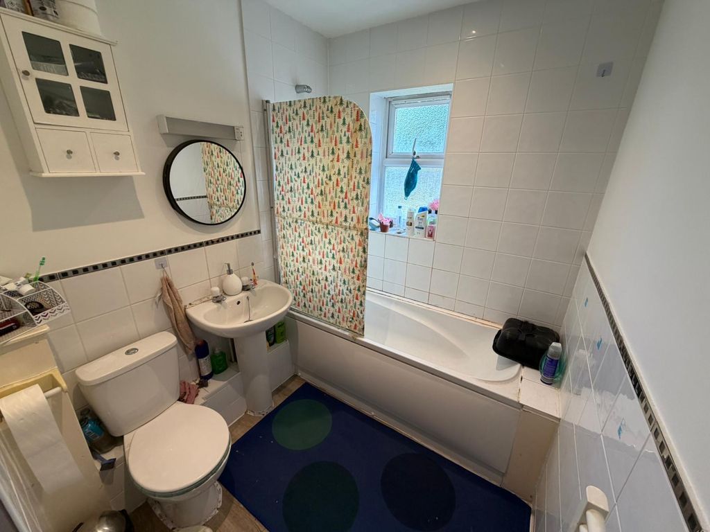Additional image 11 of 2 bed flat for saleLower Street, Kettering NN16