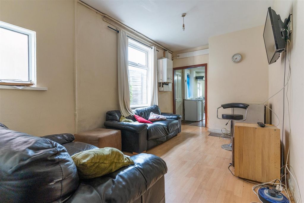 Property photo 3 of 21 Fas01886.Jpg