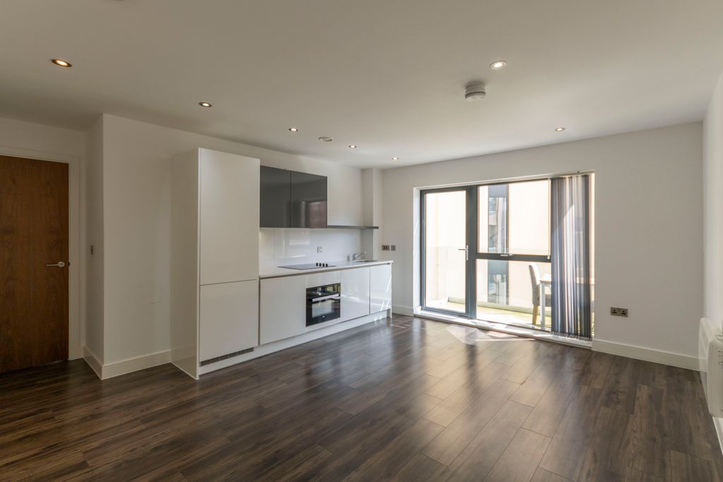 Property photo 3 of 9 Img_4724_1