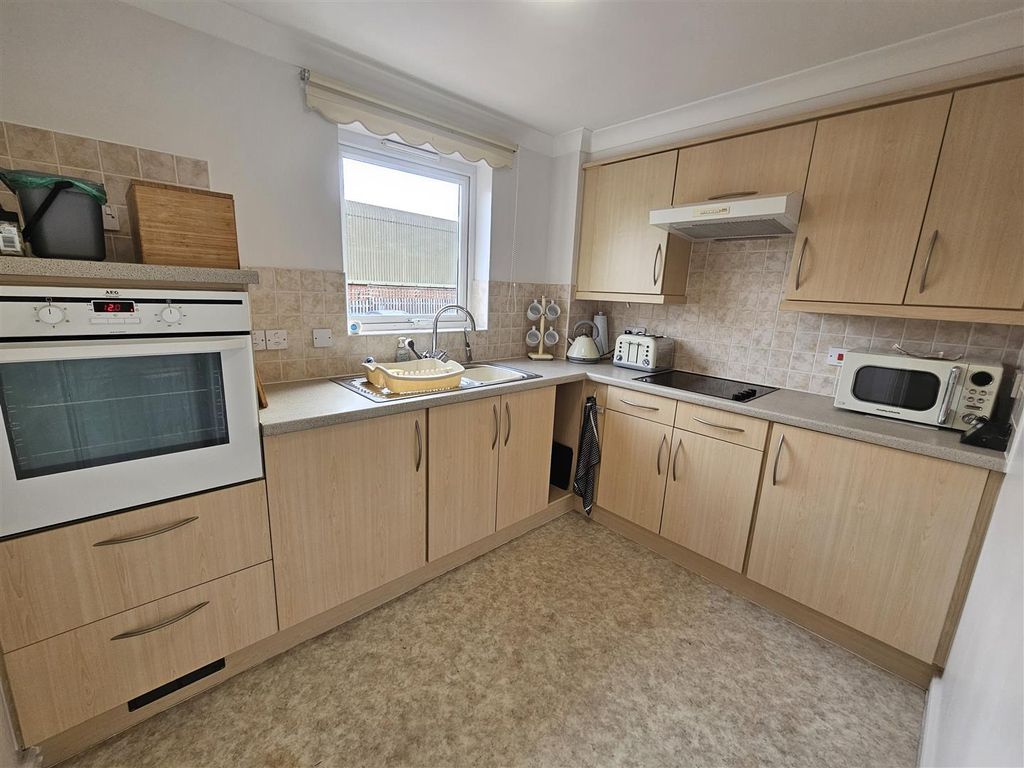 Property photo 3 of 12 20250325_105834.Jpg