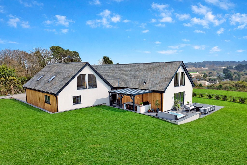 Property photo 1 of 29 Photo 1