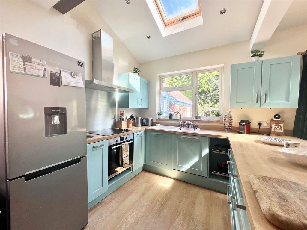 Property photo 3 of 16 Picture No. 06