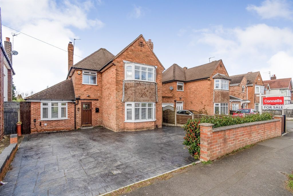 Property photo 1 of 20