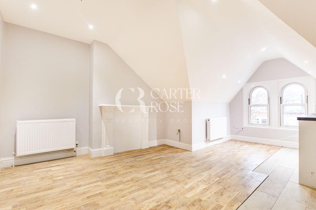 Property photo 1 of 12 Living Room