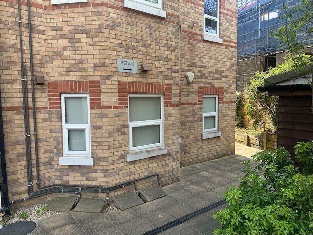 Property photo 1 of 5 Photo 5