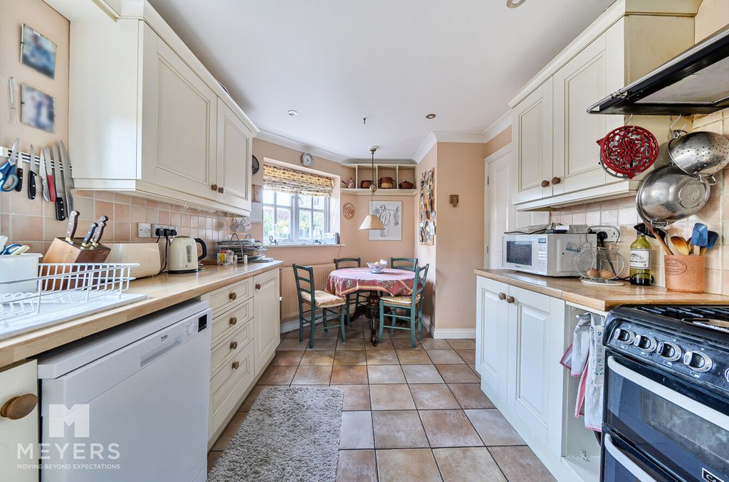 Property photo 3 of 17