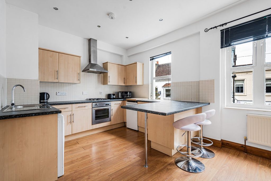 Property photo 3 of 14 Picture No. 17