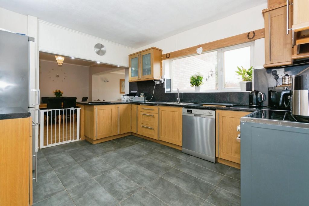 Property photo 2 of 29 Kitchen.Jpg