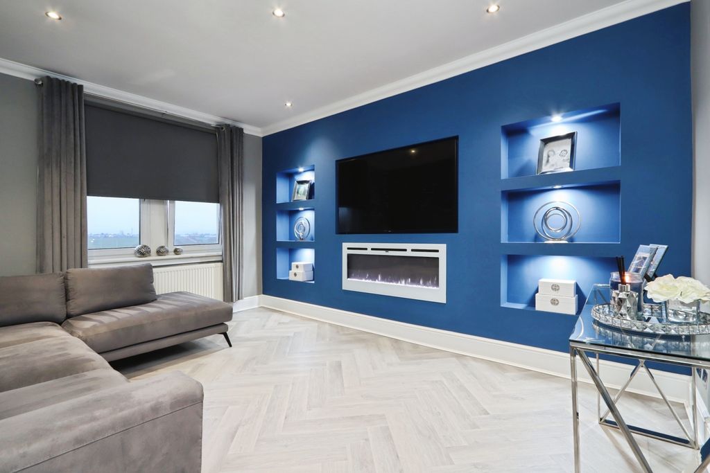 Property photo 2 of 15 Living Room