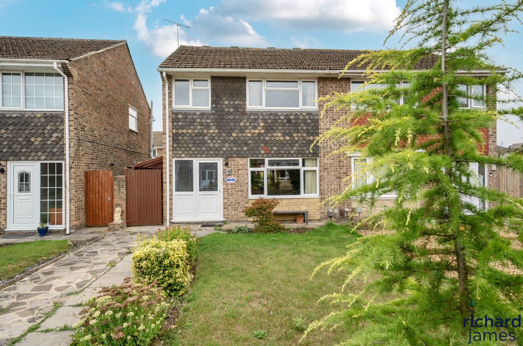 Property photo 1 of 13 0Ab1598F9B0d4A30842F2Efe1d40E1Aa