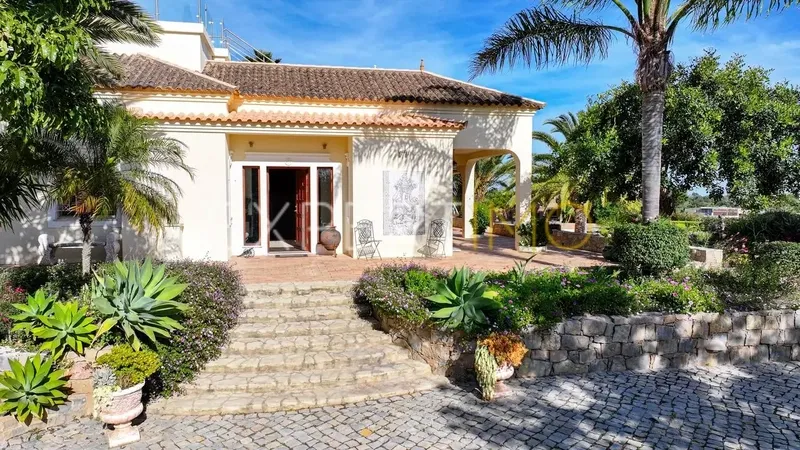 Property photo 3 of 23 Img 2