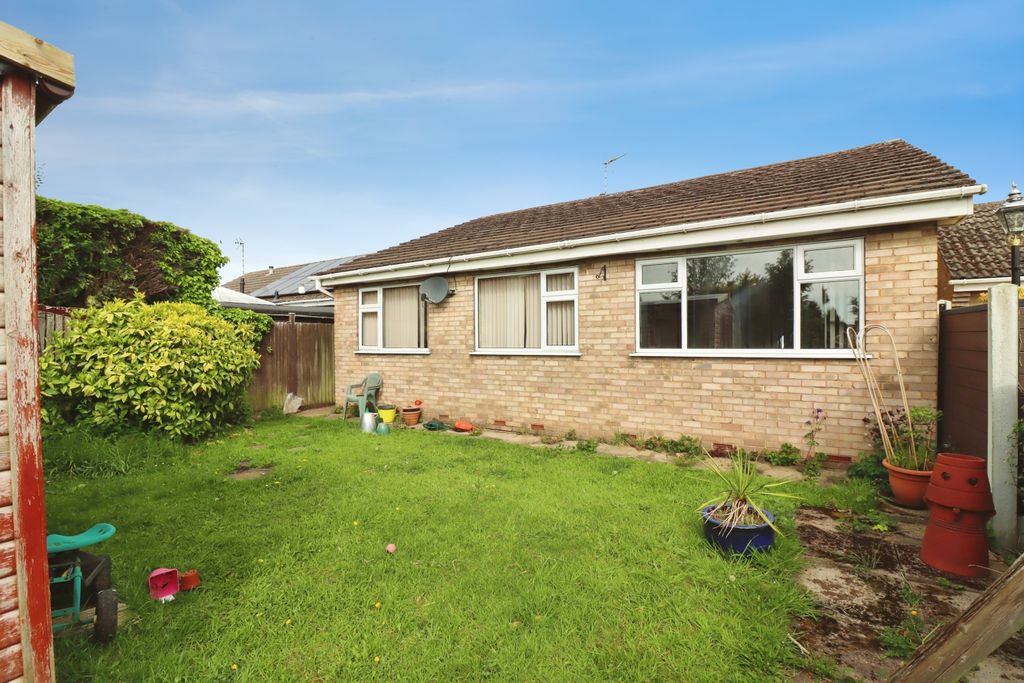 Property photo 2 of 13
