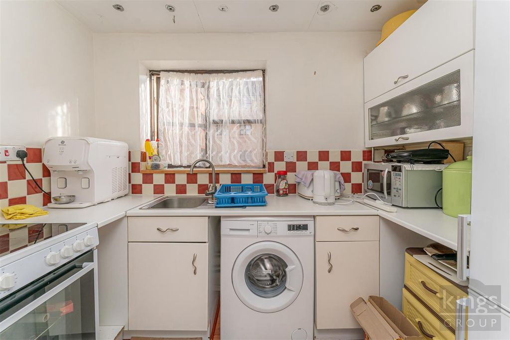 Property photo 2 of 13 Kitchen