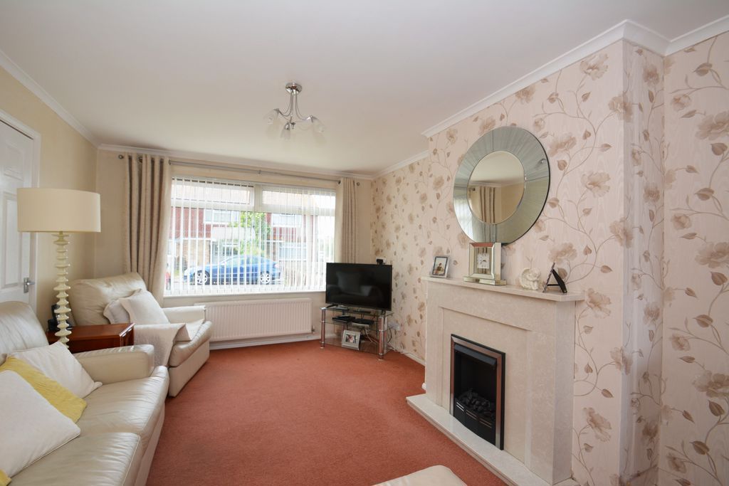 Property photo 2 of 13 Photo 11