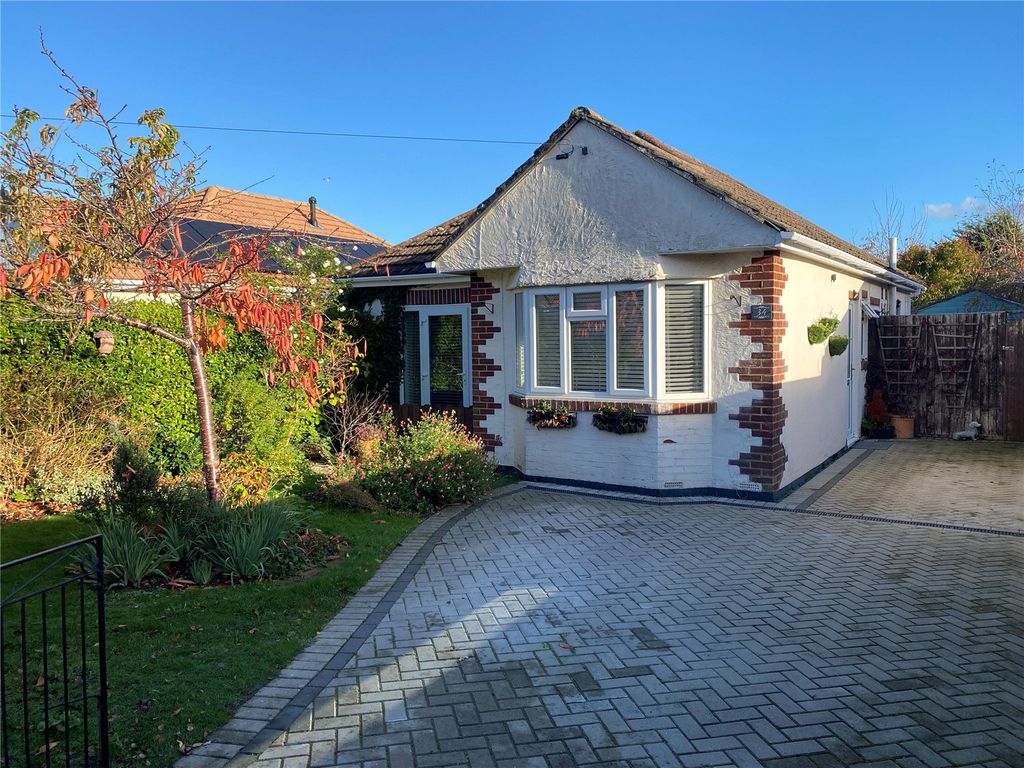 Property photo 1 of 31 Picture No. 33