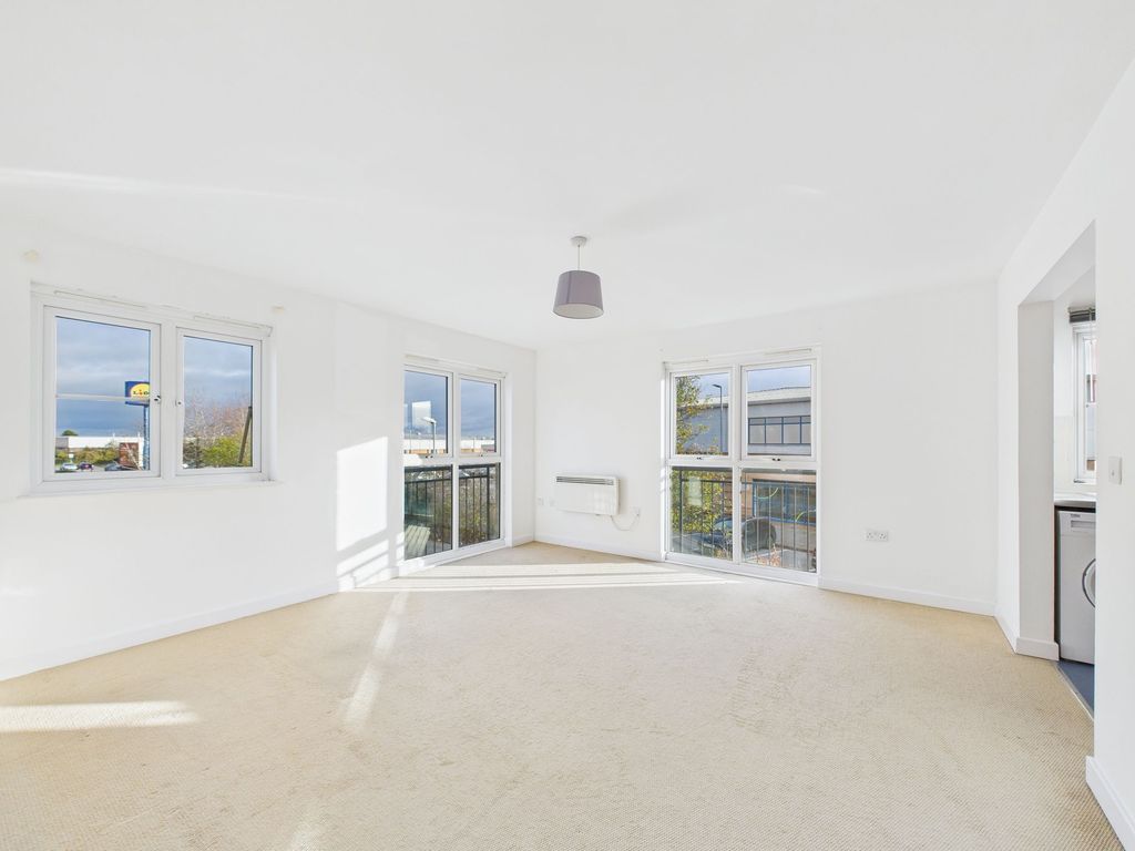 Property photo 3 of 12