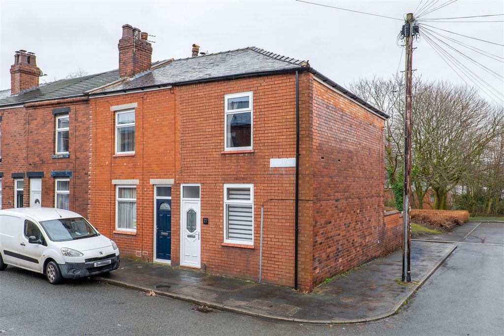 Property photo 1 of 20 Front External