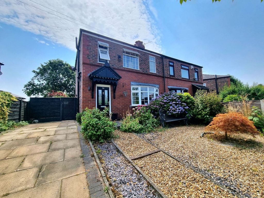 Property photo 1 of 18