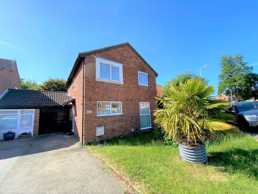 Property photo 1 of 11 External