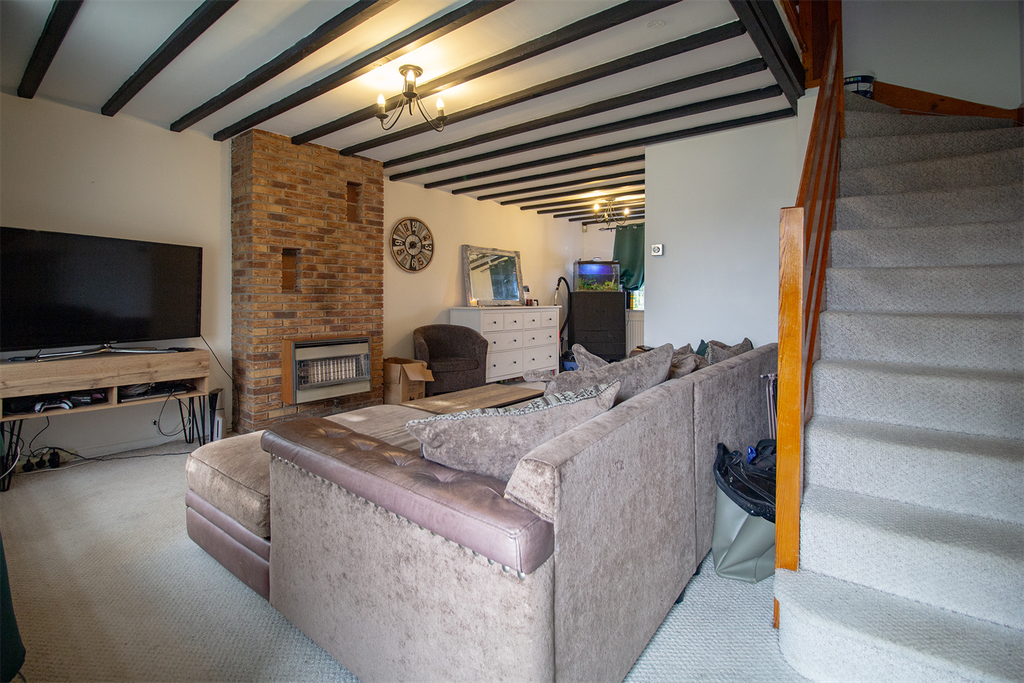 Property photo 3 of 26 Lounge