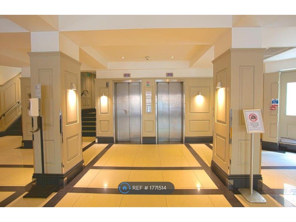Property photo 2 of 10 Building Reception And Lobby Area