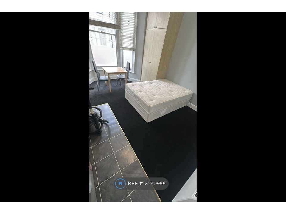 Property photo 1 of 4