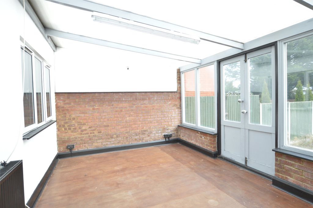 Property photo 3 of 13 Conservatory