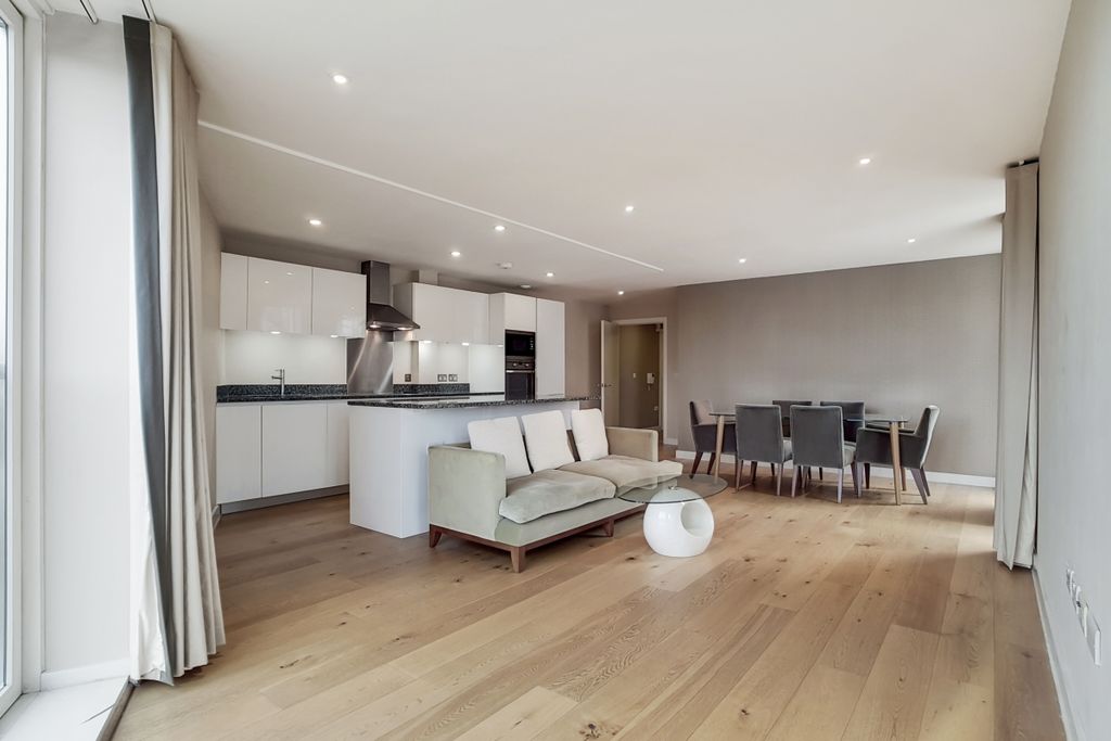 Property photo 3 of 18 6_Kitchen_Recepti...