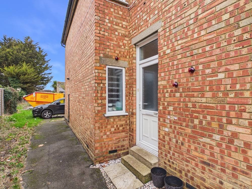 Property photo 1 of 8 Picture No. 09