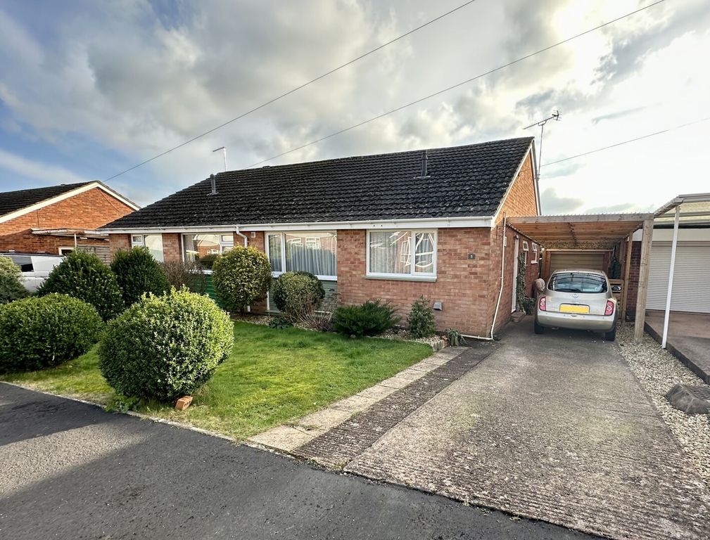 Property photo 1 of 47 Tiverton, Seddons