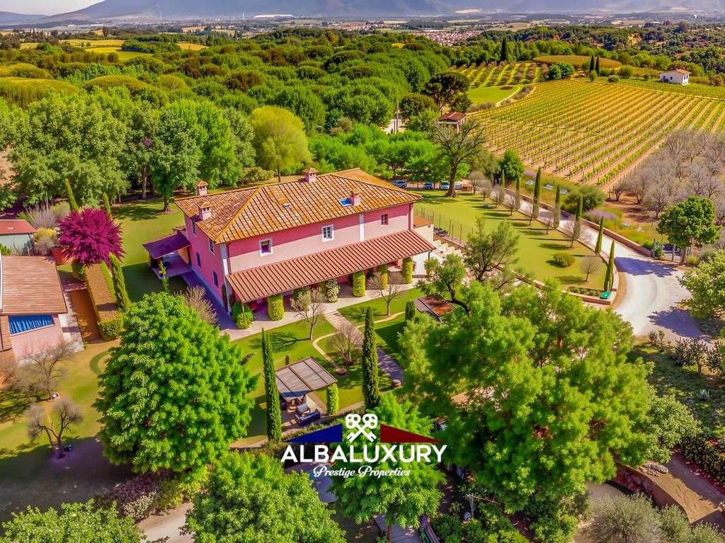 Property photo 1 of 43