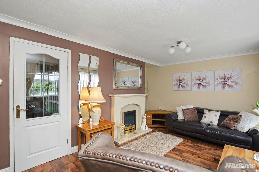 Property photo 3 of 23