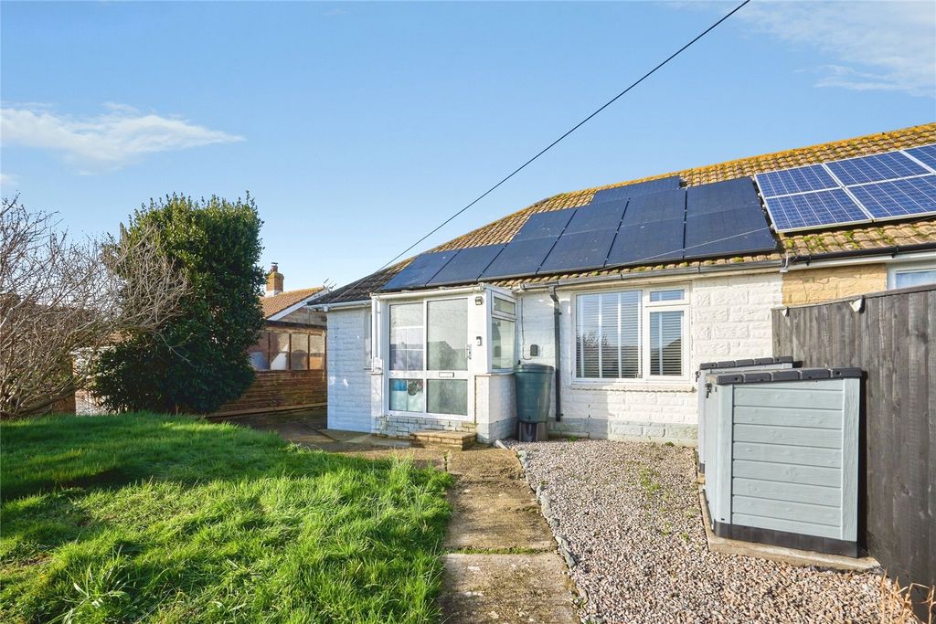 Property photo 2 of 25 Front