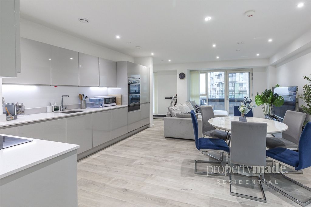 Property photo 3 of 14 Picture No. 12