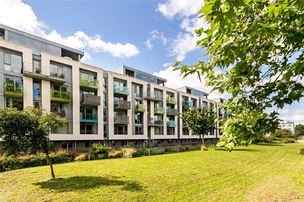 Property photo 1 of 12 Exterior