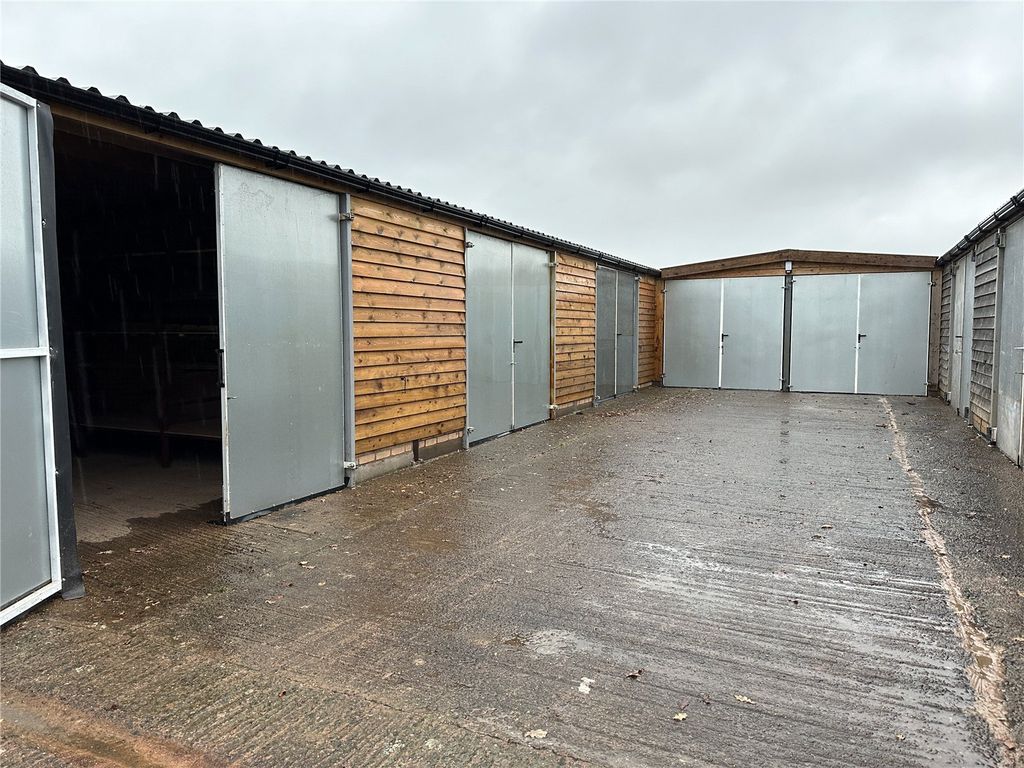 Property photo 1 of 3 Picture No. 04