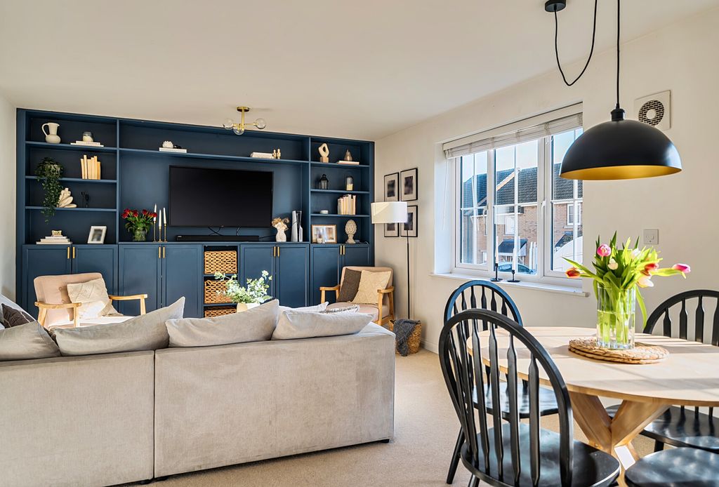 Property photo 1 of 17 1420036-15-699dc6...