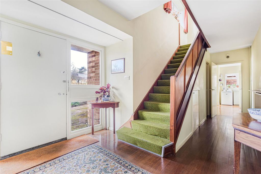 Property photo 3 of 35 10_72760.Jpg