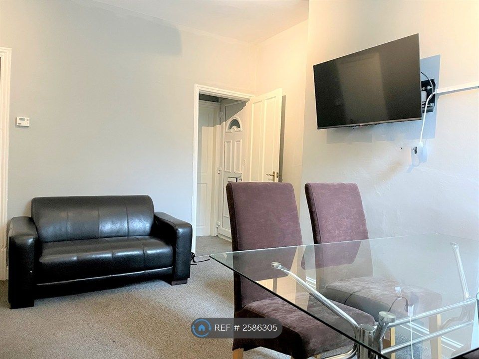Property photo 3 of 12 Living Room With Flat Screen Tv