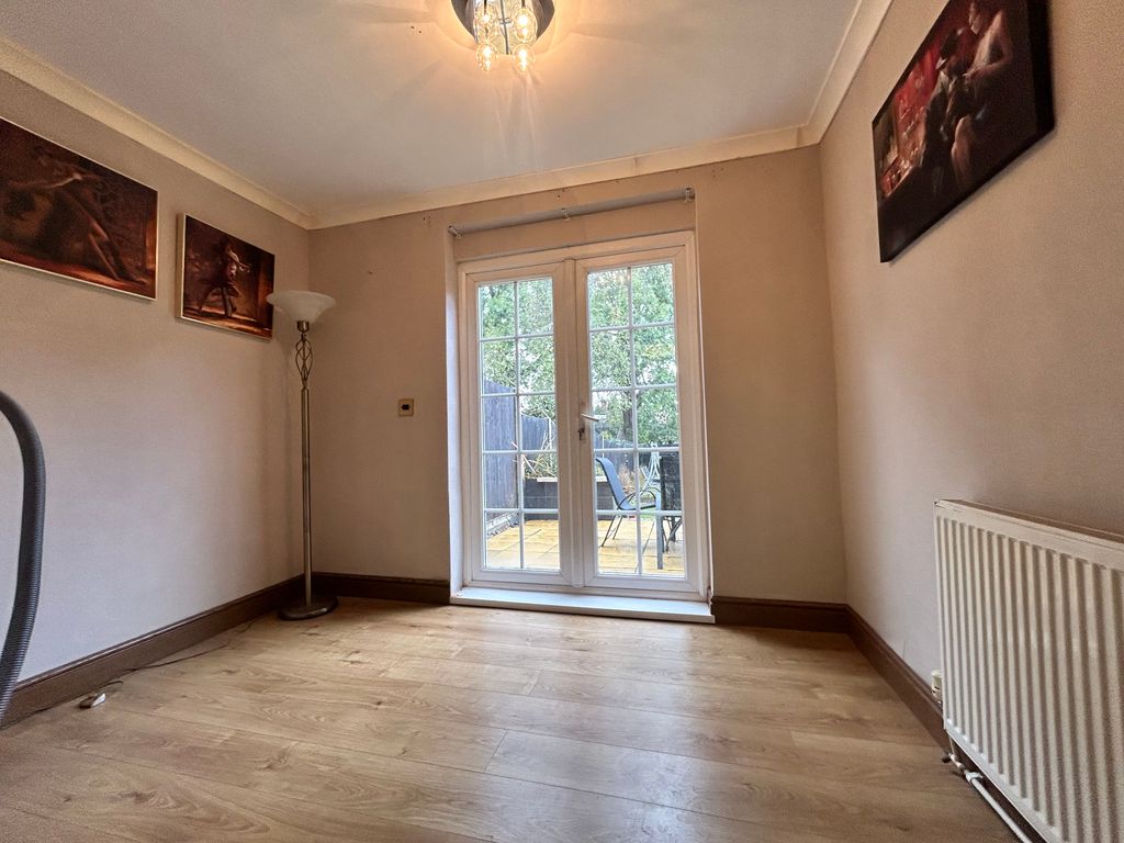 Property photo 3 of 14 Image