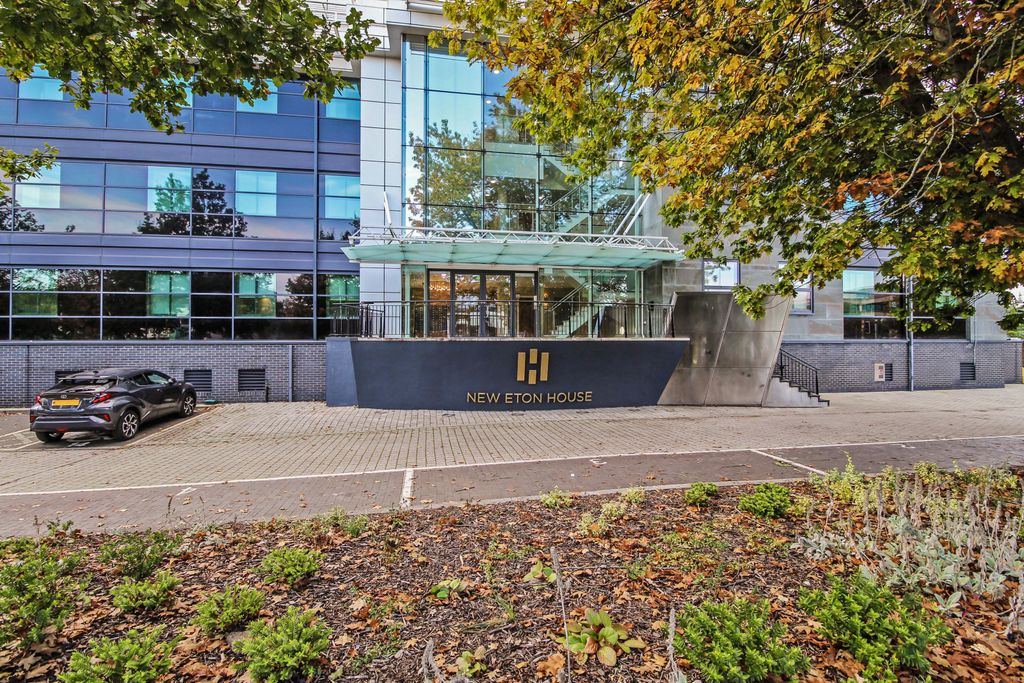 Property photo 2 of 17 Gallery