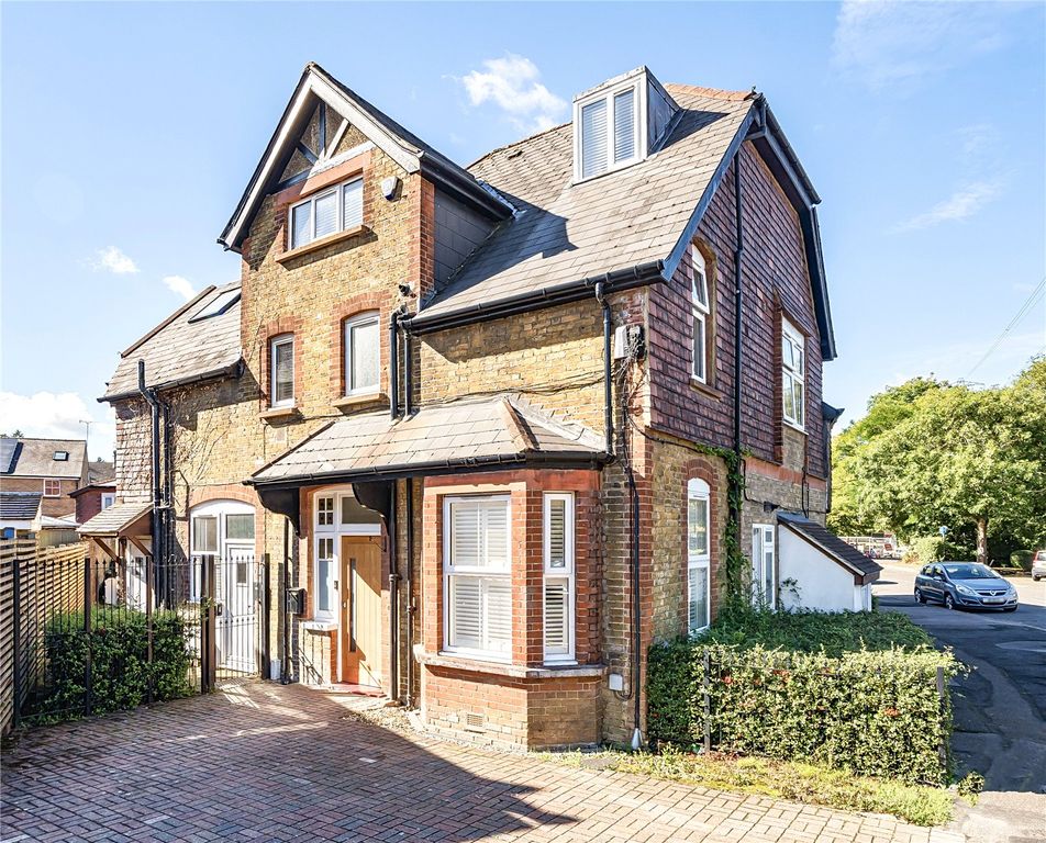 Property photo 1 of 19 External